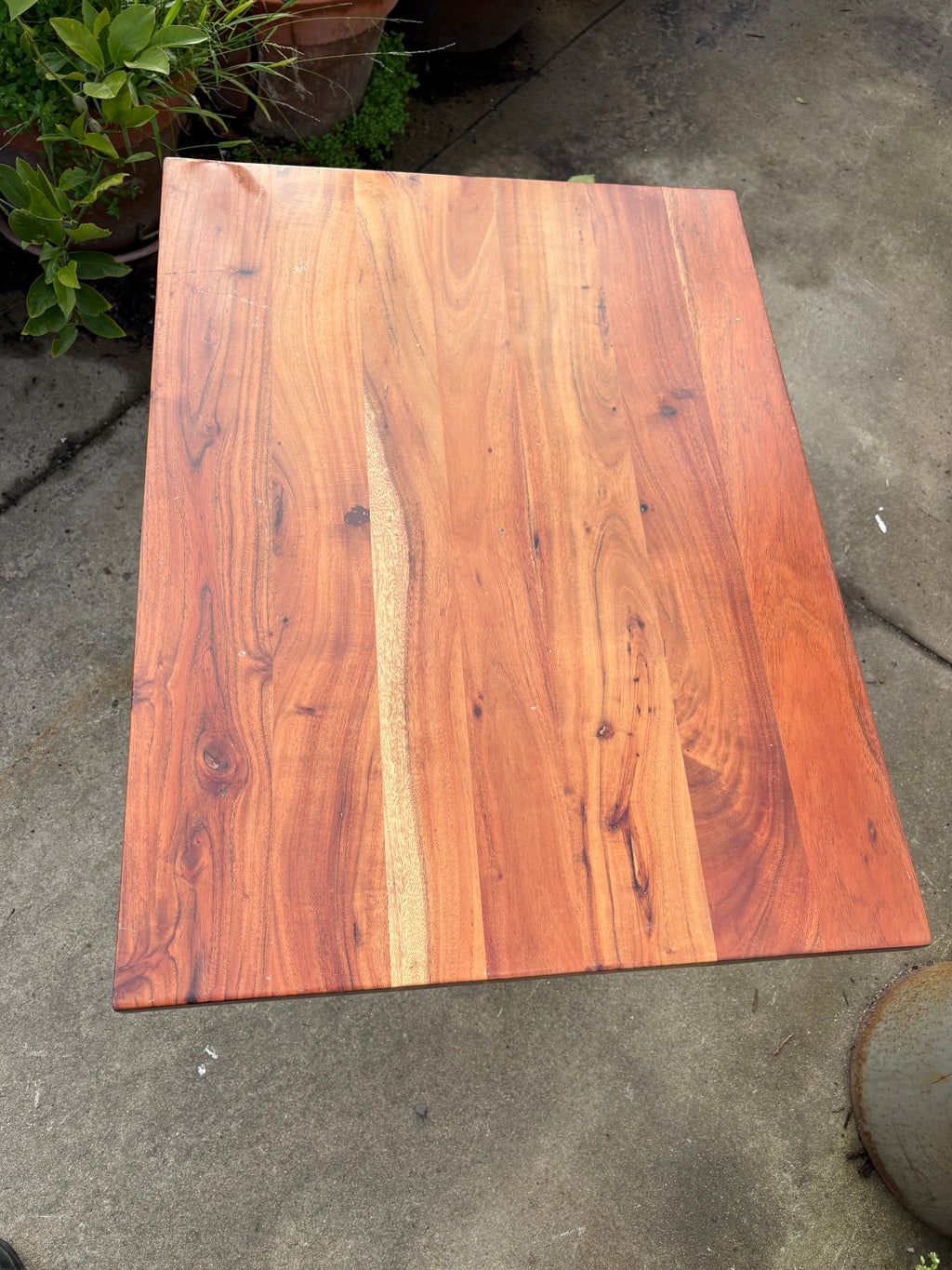 Cafe table cast iron base, solid timber top