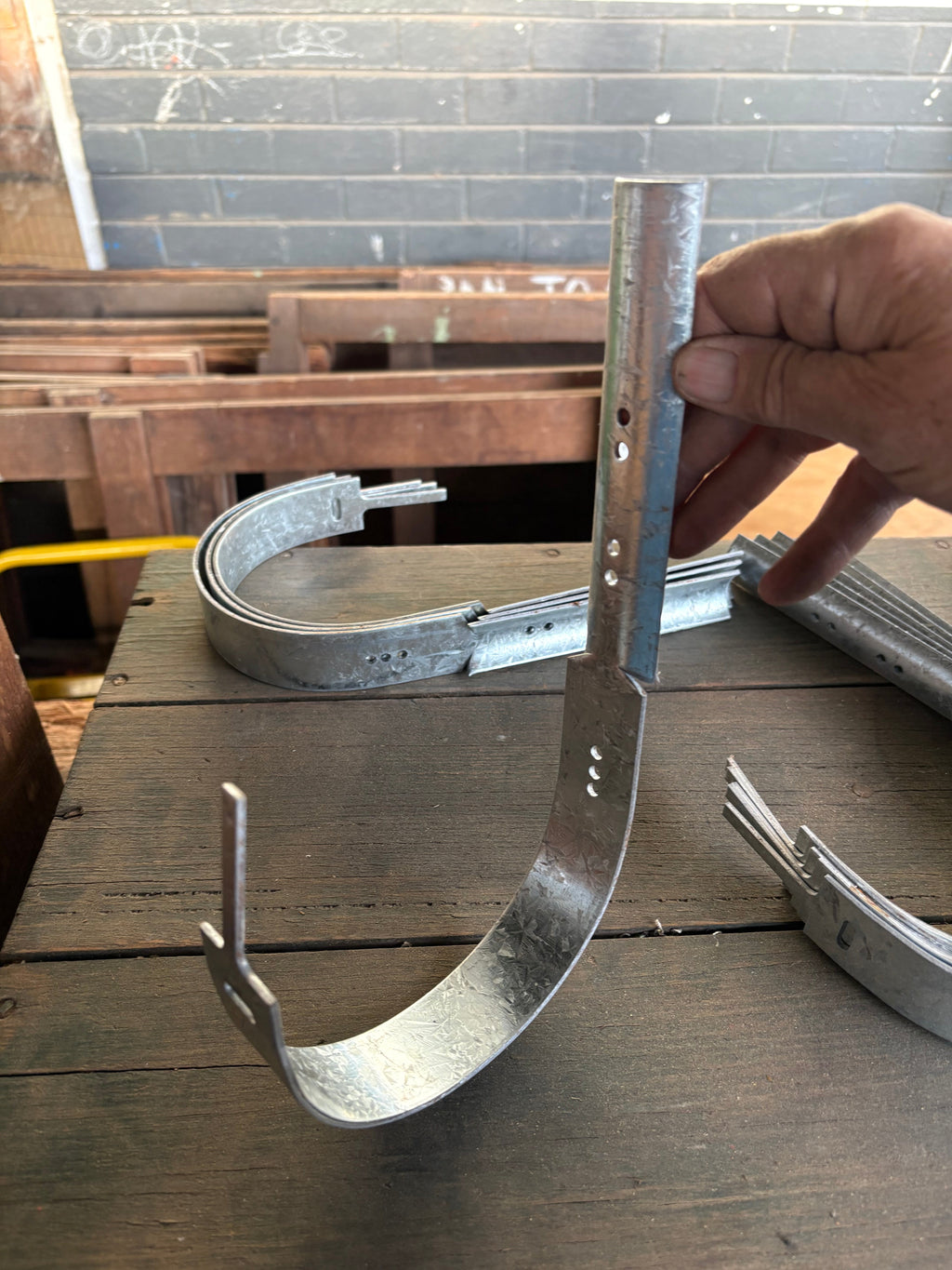 Half Round Gutter Brackets (Lot)