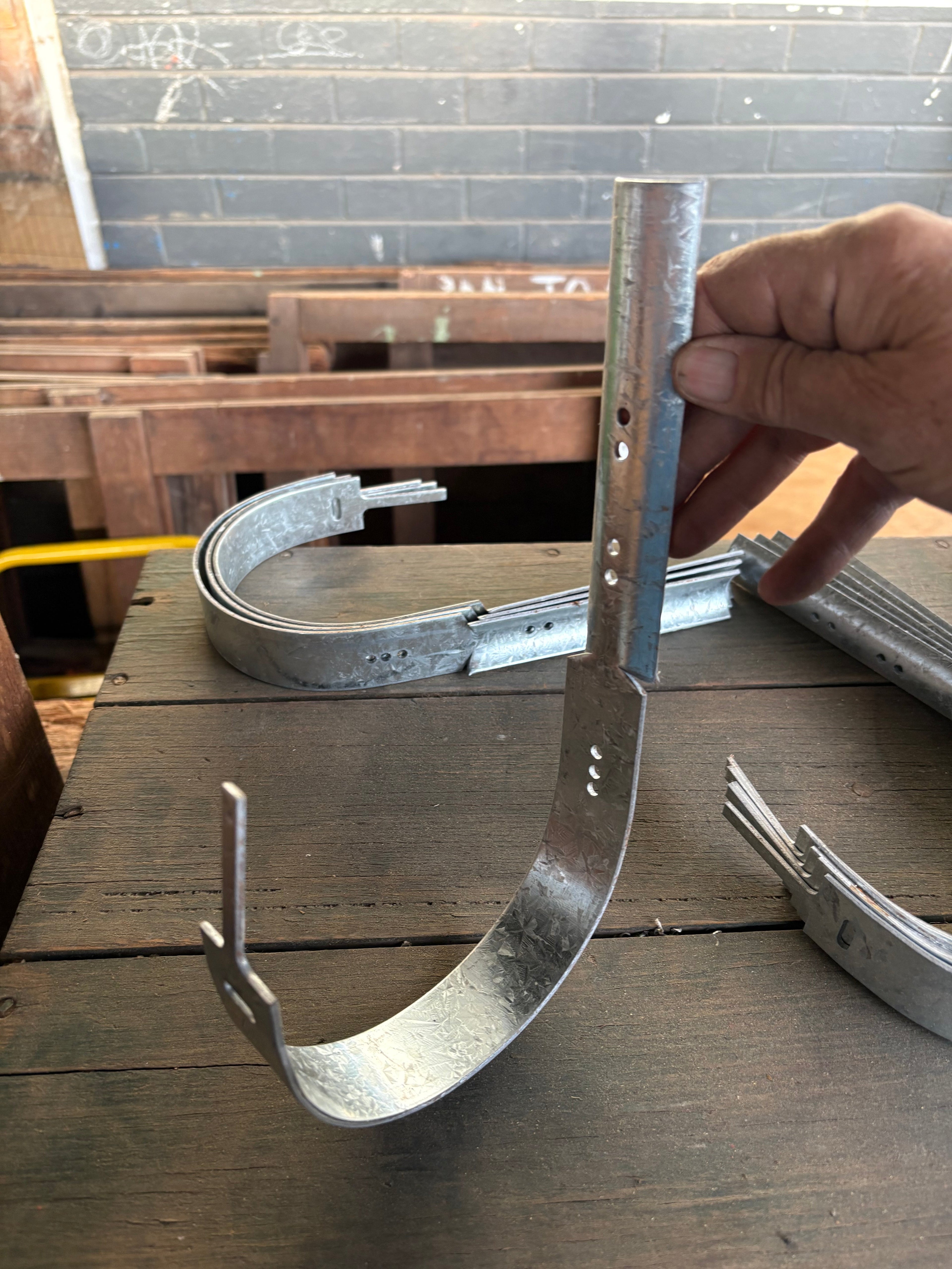Half Round Gutter Brackets (Lot)