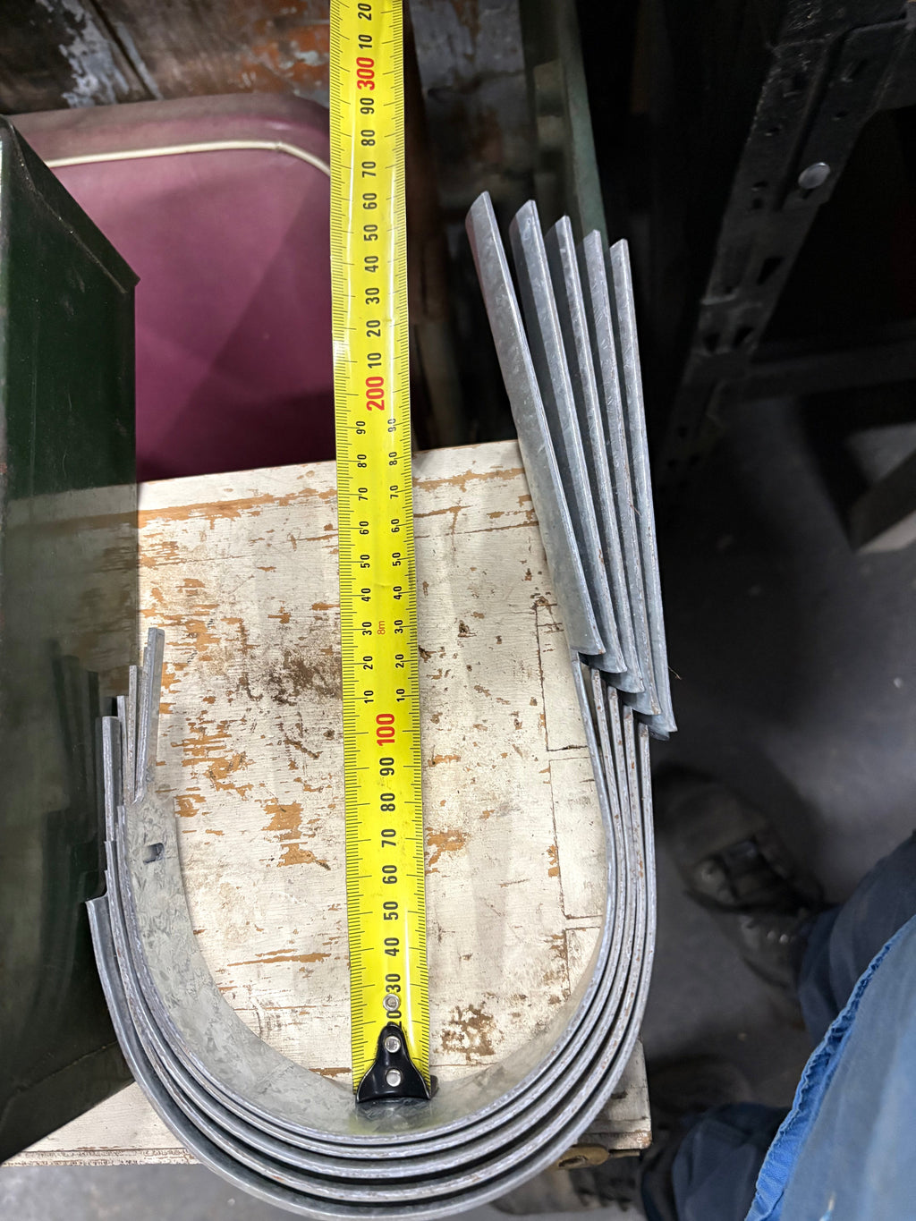 Half Round Gutter Brackets (Lot)